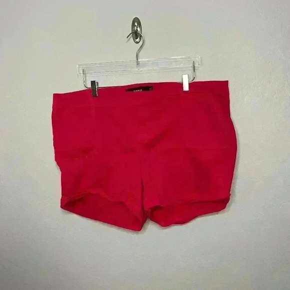 Torrid Set of 3 Cuffed Shorts 2 Green 1 Pink Size 22 - Picture 3 of 12